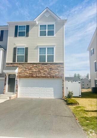 Building Photo - 336 Pemberton Park Ln