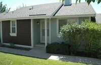 Building Photo - 1908 E Minaret Cir
