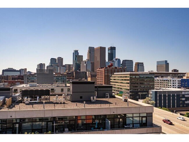 Building Photo - 730 N 4th St