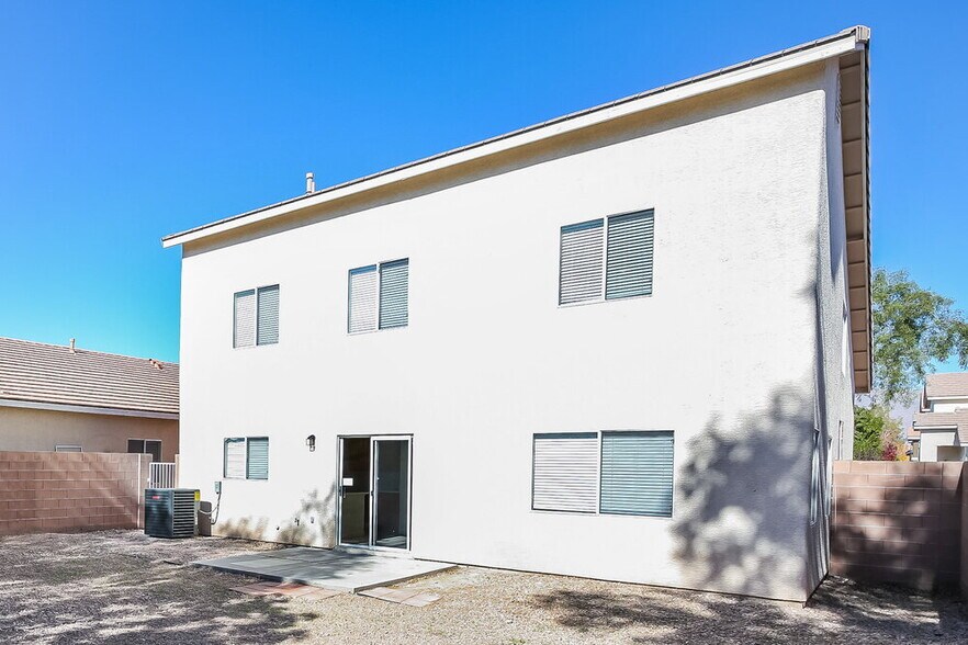 Building Photo - 4137 Catalan Sails Ave