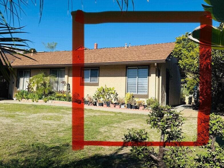 Building Photo - 6186 Daisy Pl