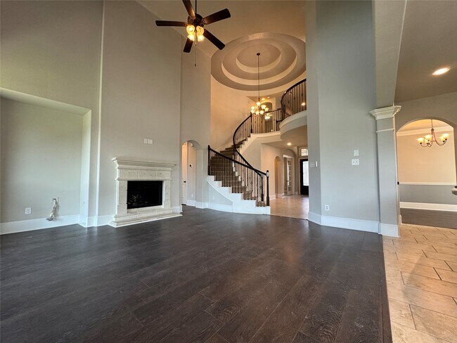 Building Photo - 30154 Southern Sky Dr