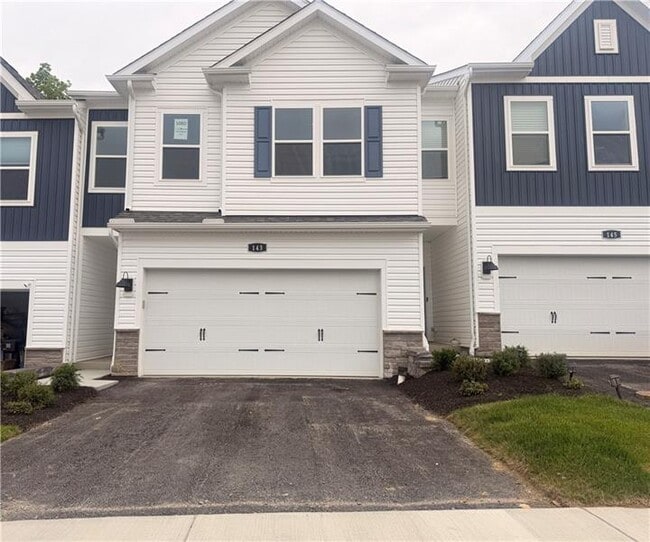 Building Photo - 143 Scotland Ln