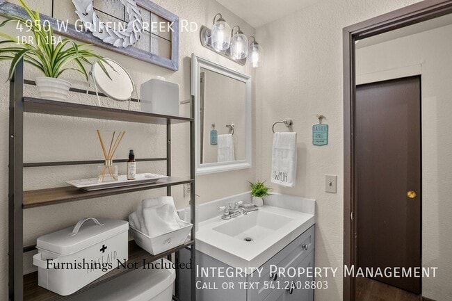 Building Photo - 4950 W Griffin Creek Rd