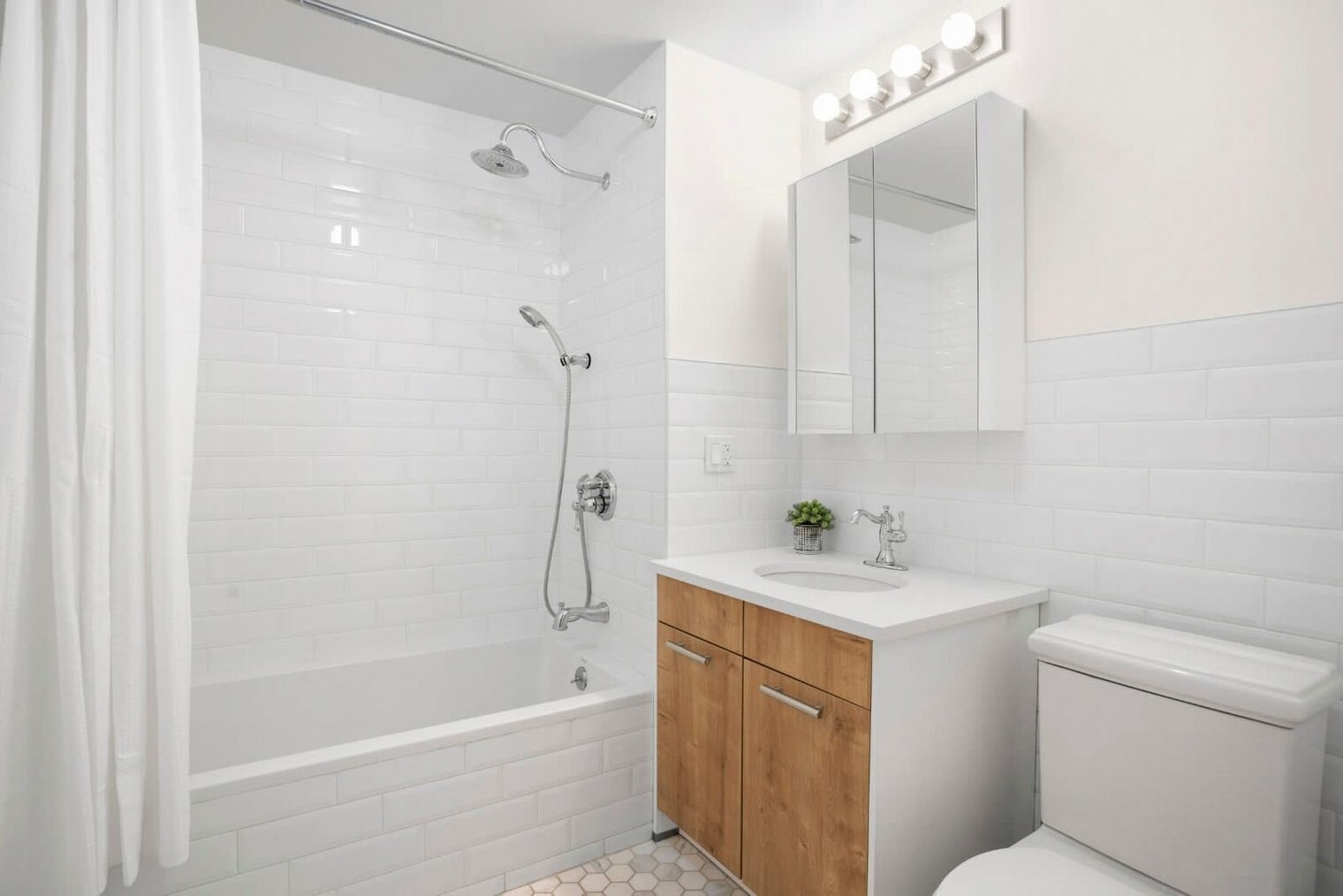 Building Photo - 517 W 45th St
