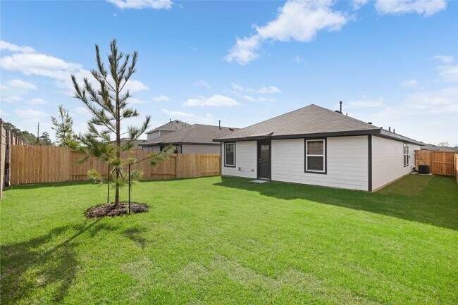 Building Photo - 23235 Teakwood Hills Dr