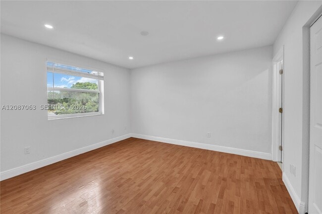 Building Photo - 10667 NW 45th St