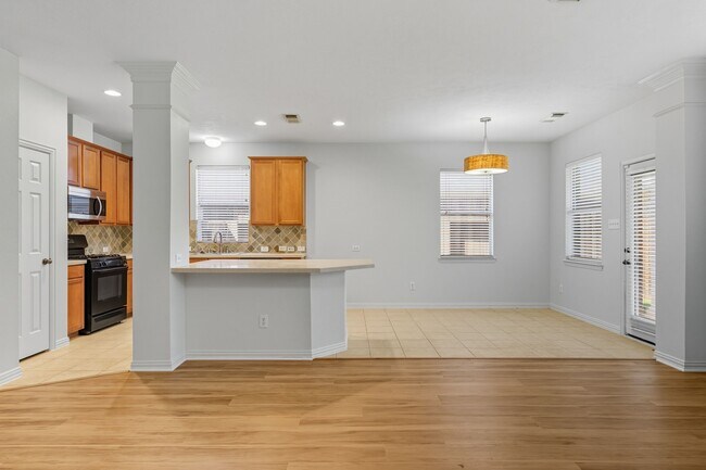 Building Photo - 28018 Wind Hawk Dr