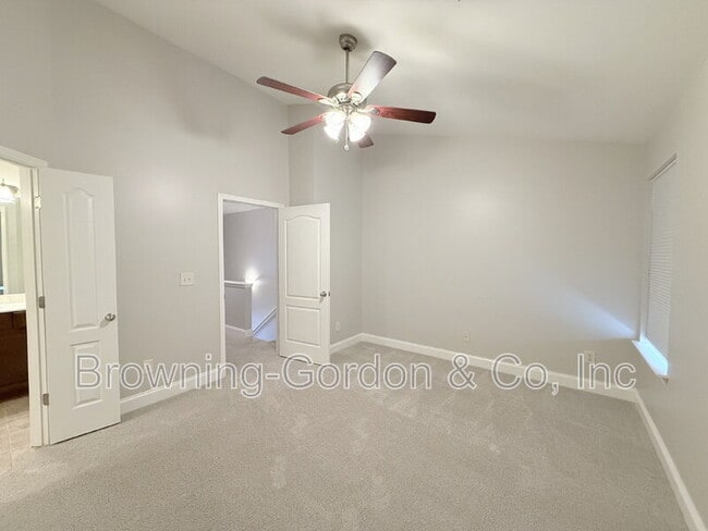 Building Photo - 1057 Woodbury Falls Dr