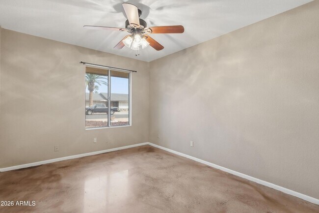 Building Photo - 620 S Essex Ln