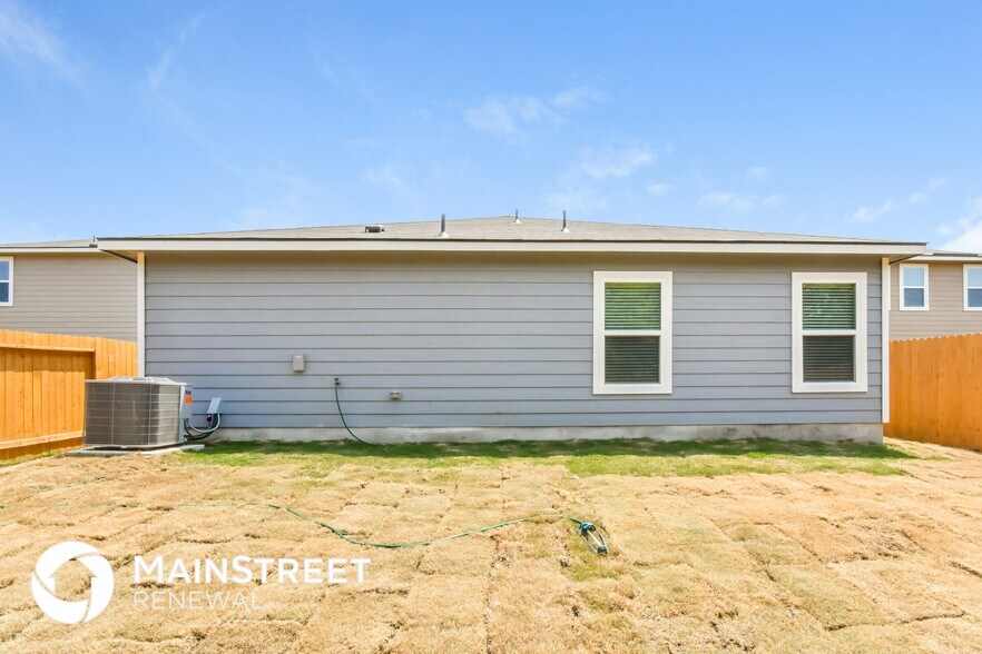 Building Photo - 3123 Begonia Bend