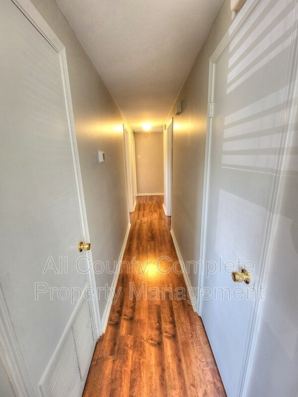 Building Photo - 10881 Key Coral Dr