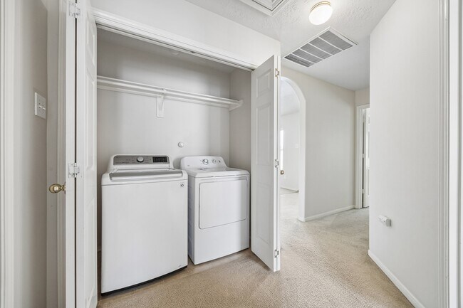 Building Photo - 8022 Indian Desert Dr