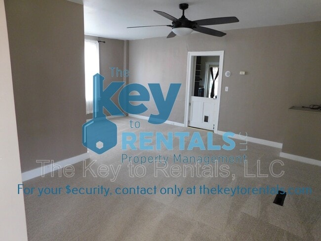 Building Photo - 321 N Main St