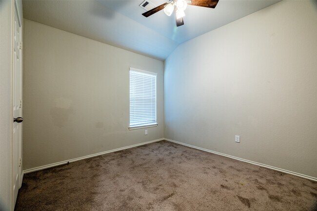 Building Photo - 15054 Paddock Point Ln