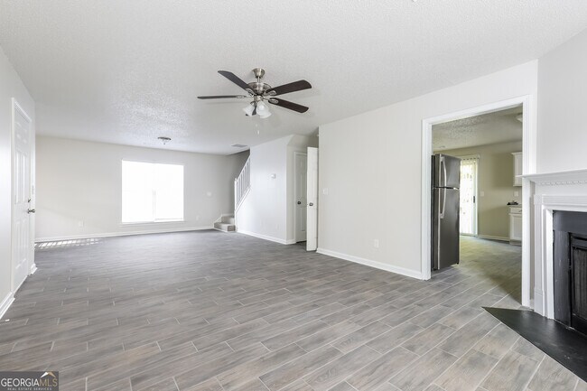 Building Photo - 4036 Angels Dr