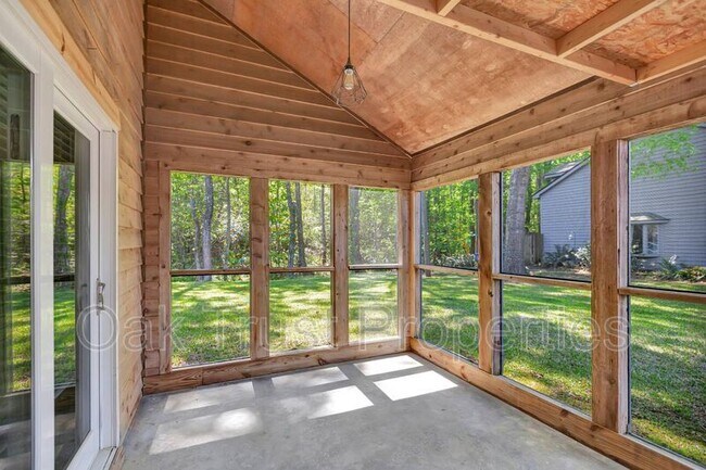 Building Photo - 4407 Great Oak Dr