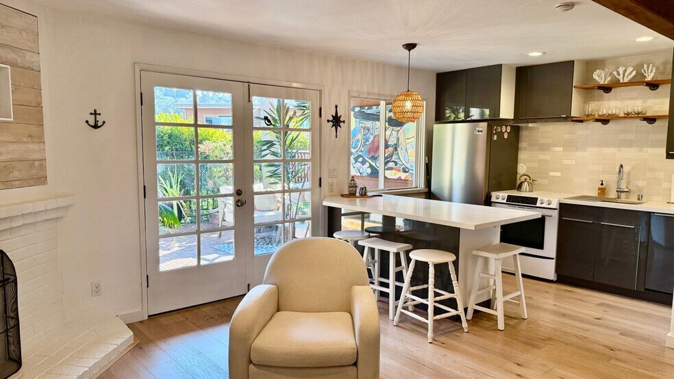 Building Photo - 106 Stanford Way