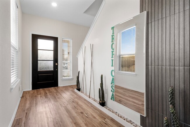 Building Photo - 18426 White Stallion Ln