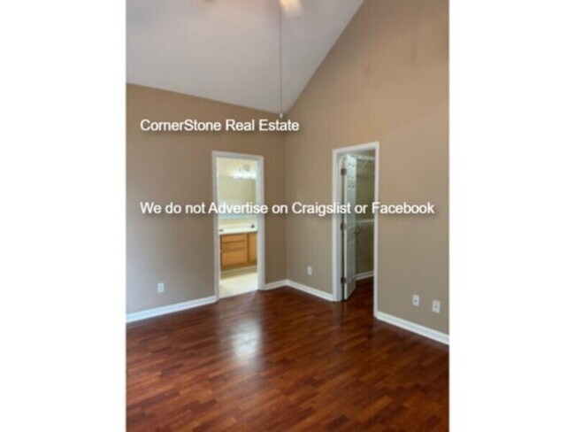 Building Photo - 106 Van Buren Dr