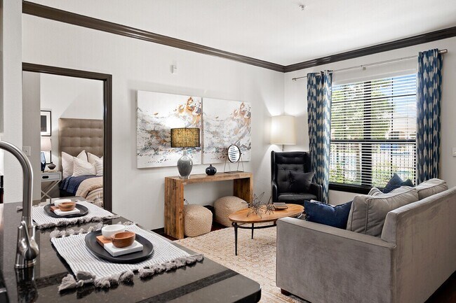 Building Photo - Move In & Save $500 + Get Fees Credited!