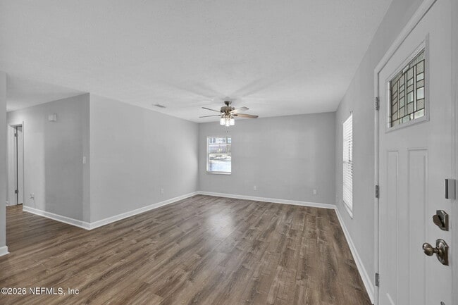 Building Photo - 133 Cll Menendez