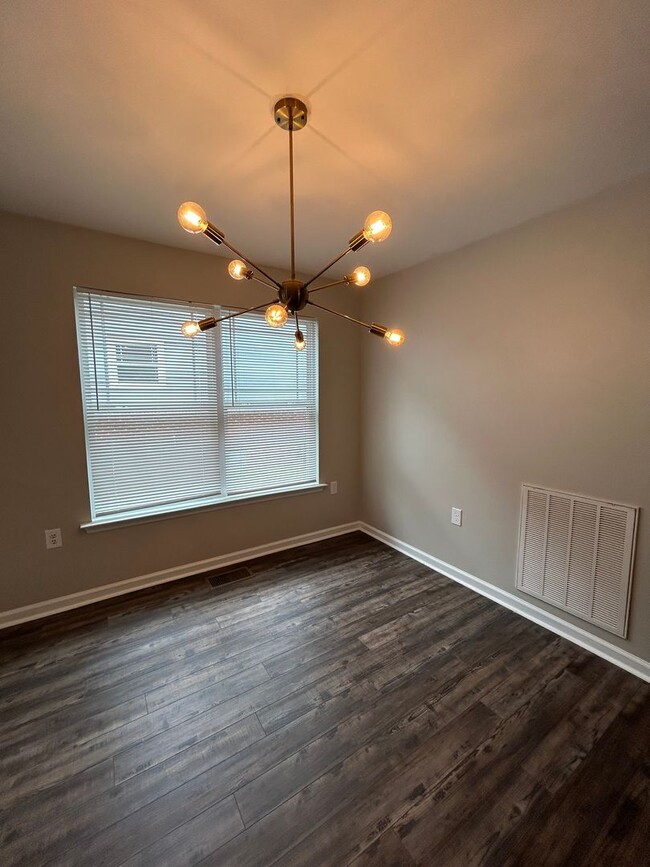 Building Photo - 3 Bed | Bonus Room | 2.5 Bath | Detached C...