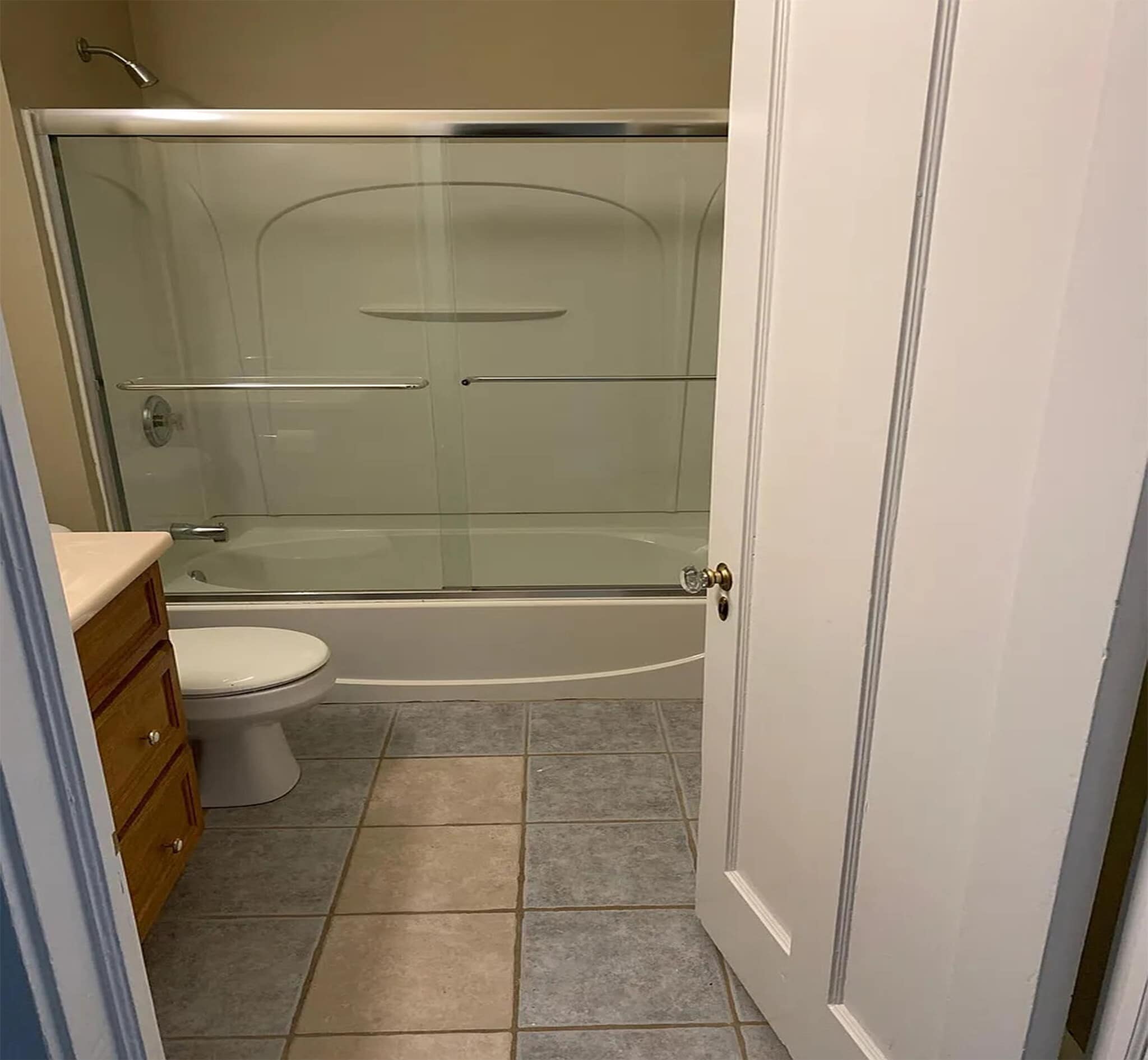 Building Photo - 1652 Hillcrest Rd