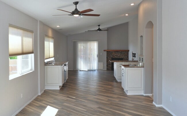 Building Photo - Premium Dove Mountain Home