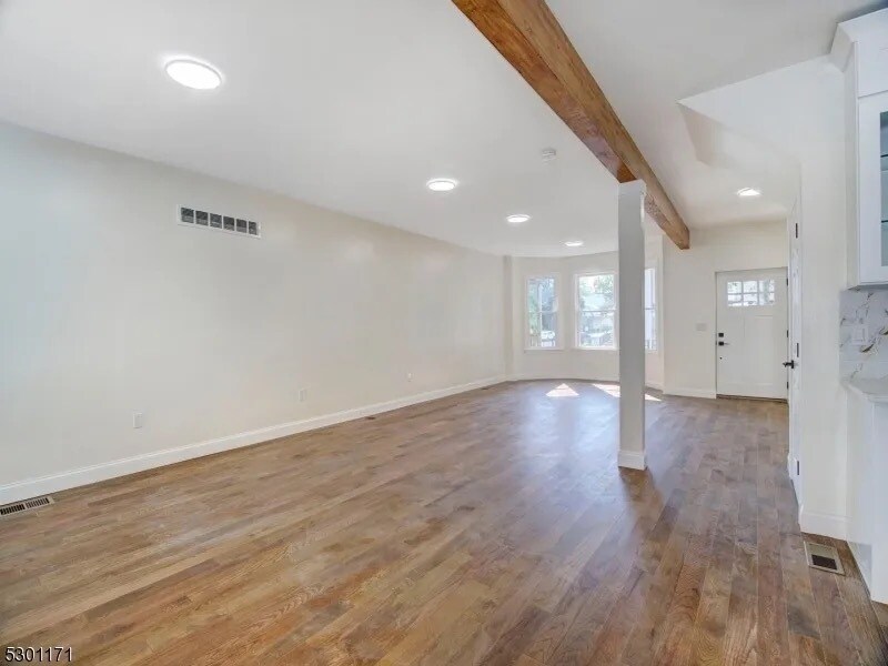 Open living room - 4 N 16th St