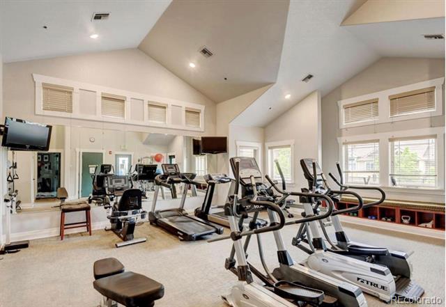 Building Photo - 9962 W Victoria Pl