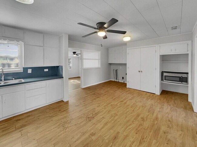 Building Photo - 3815 32nd St