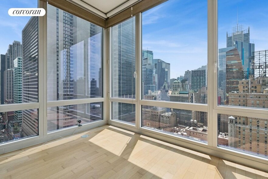 Building Photo - 750 8th Ave