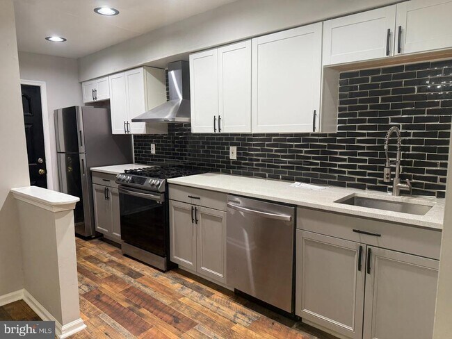 Building Photo - 7164 Ruskin Ln