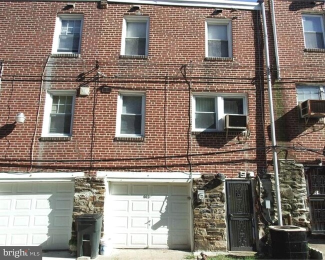 Building Photo - 443 E Pleasant St