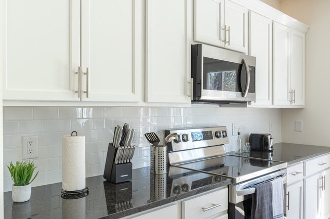 Building Photo - 3319 Old Hickory Blvd