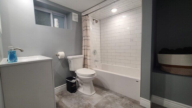 Building Photo - 1508 38th St