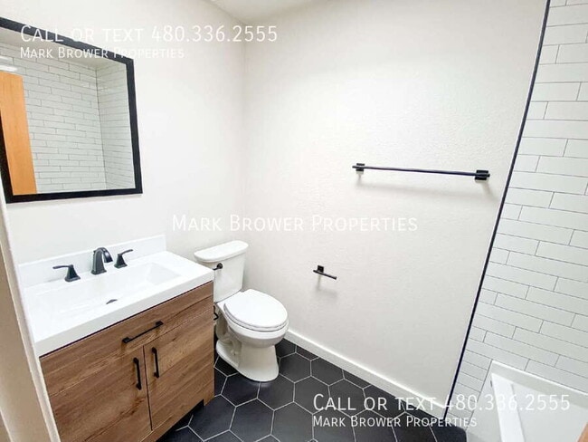 Building Photo - 7710 E Monte Vista Rd