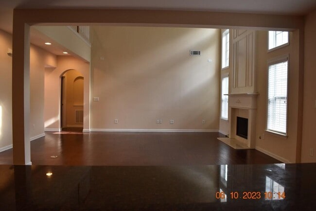 Building Photo - 2689 Heritage Oaks Cir