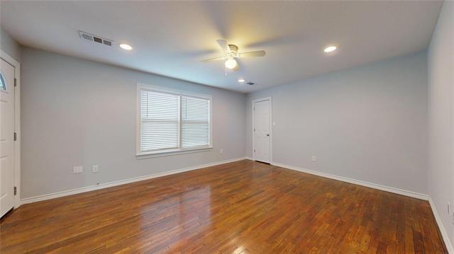 Building Photo - 2620 W Washington St