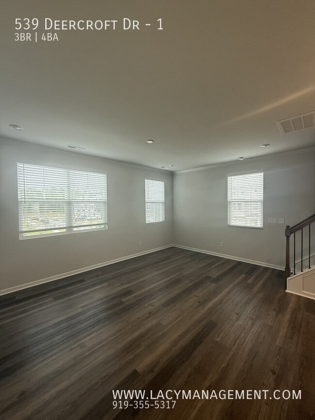 Building Photo - 539 Deercroft Dr