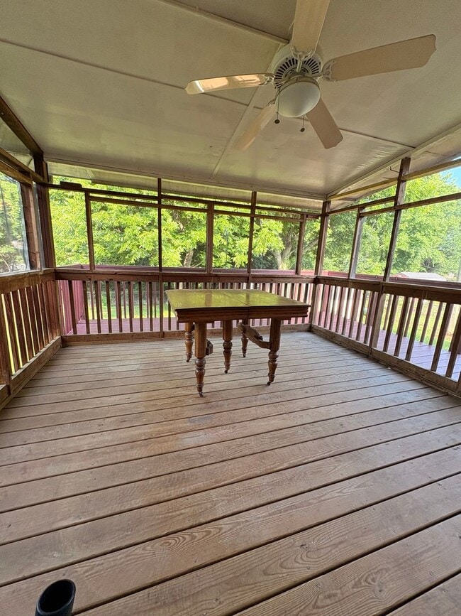 Building Photo - Charming 4-Bedroom Home with Basement and ...