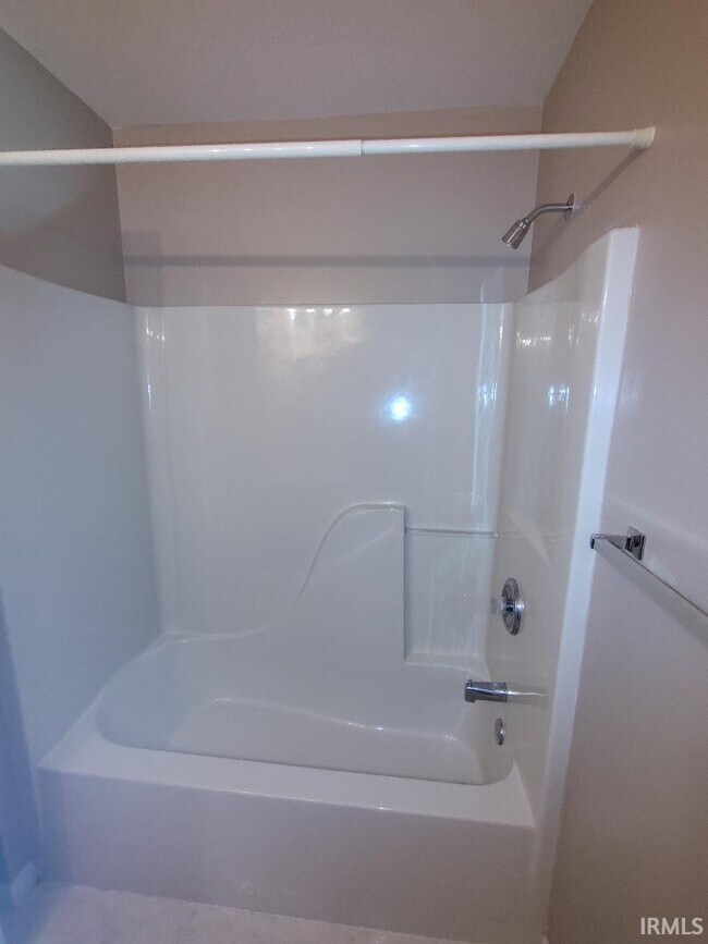 Building Photo - 9509 Hidden Village Pl