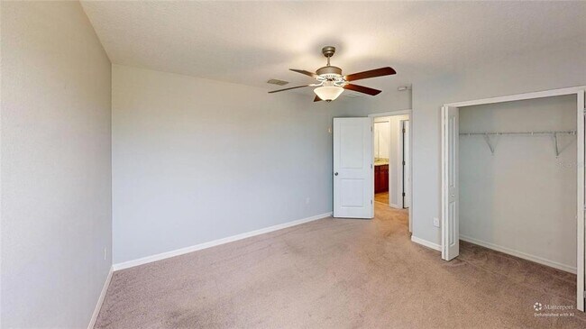 Building Photo - 17034 Yellow Pine St