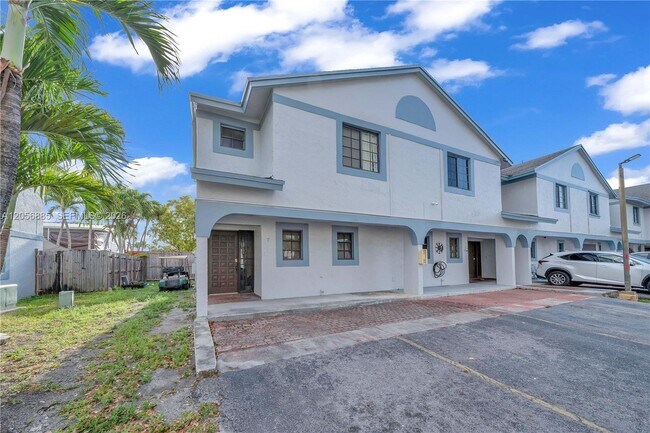 Building Photo - 1535 SW 122nd Ave