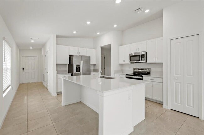 Building Photo - 1338 Colebrook Cir SW