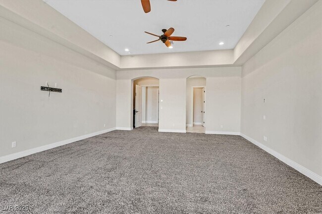 Building Photo - 5790 Aspen Falls Cir