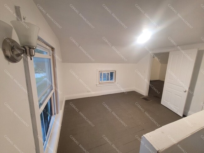 Building Photo - 1411 Bliss St