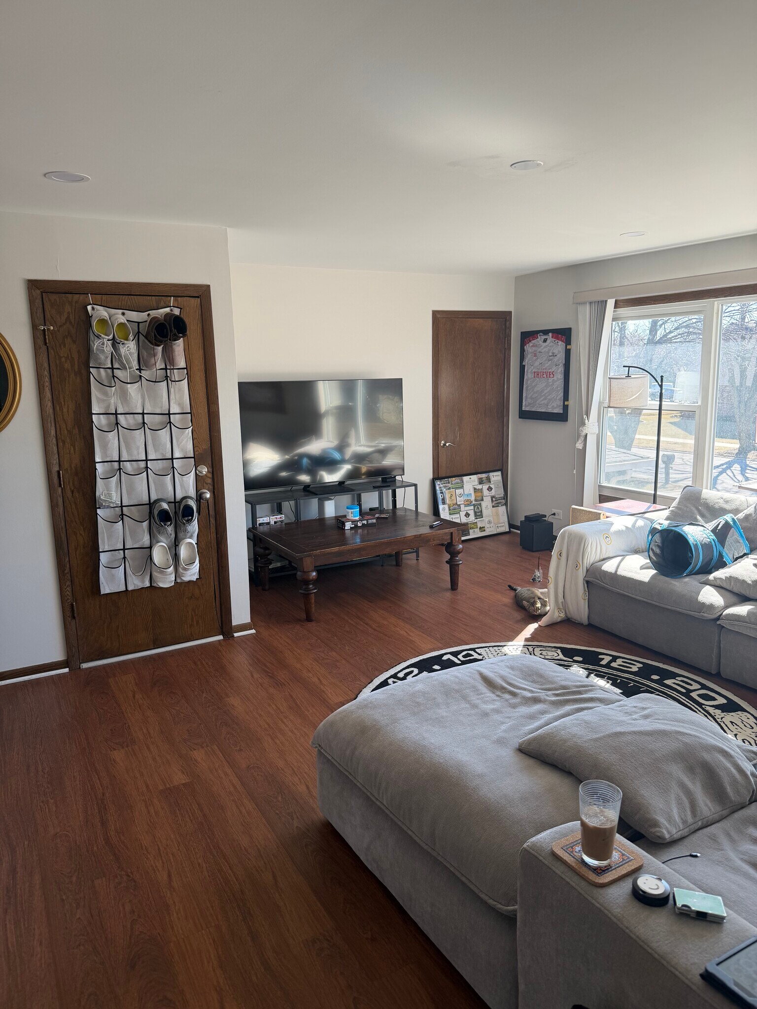 Building Photo - 1002 E Callero Cir