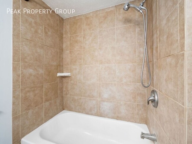 Building Photo - 1000 King Ave